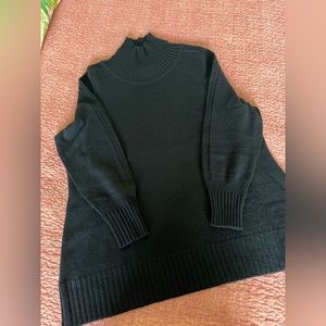 Isaac Mizrahi 2 ply cashmere sweater